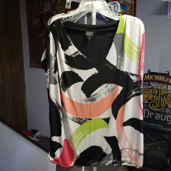 Worthington Tops - Retro print, short sleeve top, banded waist
